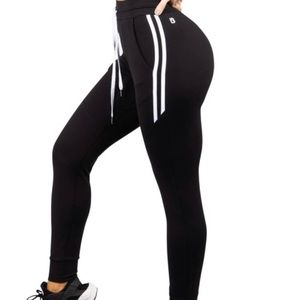 Buffbunny Stripe Joggers!